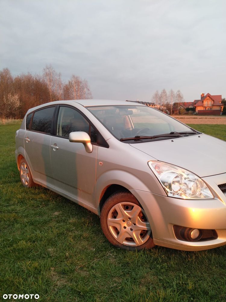 Toyota Corolla Verso 1.8 Executive - 5