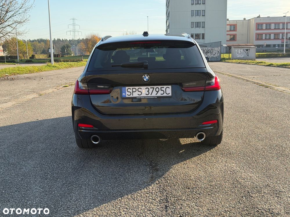 BMW Seria 3 320d Touring xDrive - 9