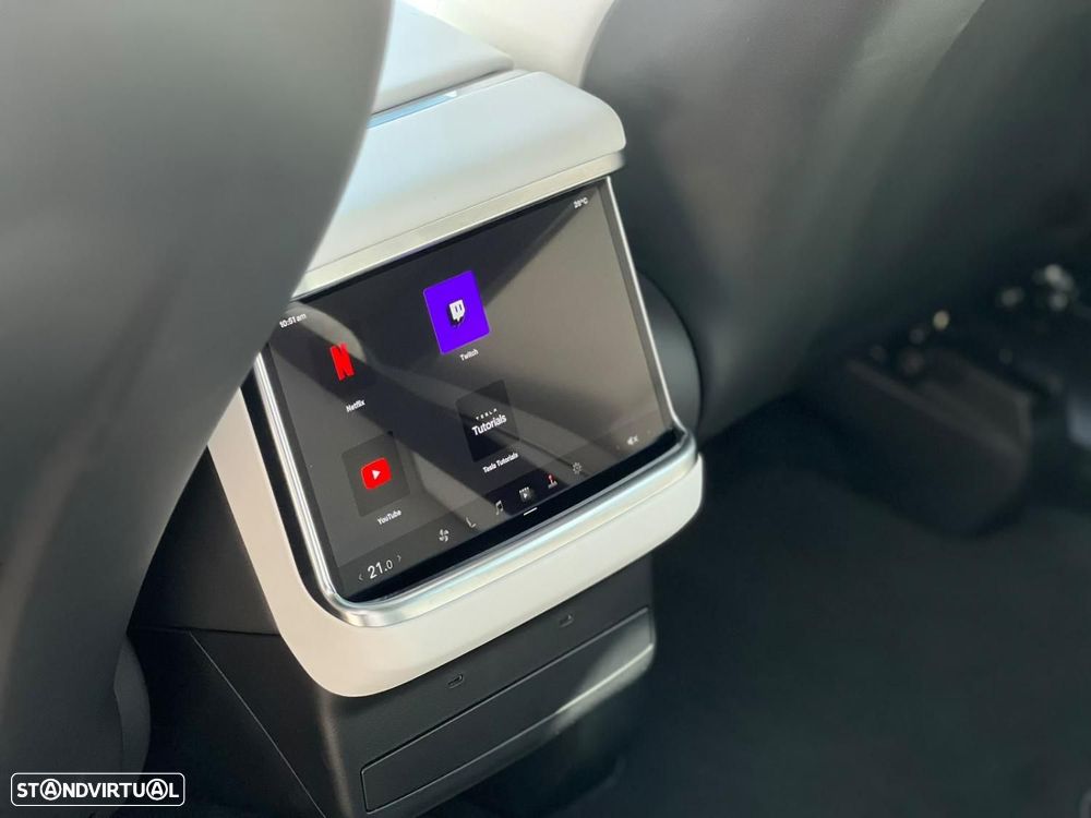 Tesla Model X Plaid AWD - 12