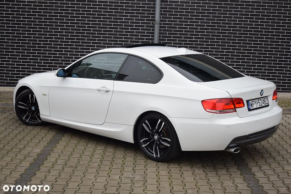 BMW Seria 3 320d - 5