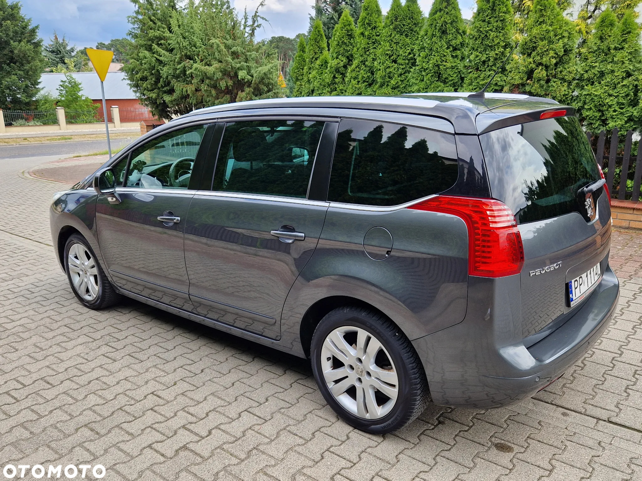 Peugeot 5008 1.6 THP Premium - 5