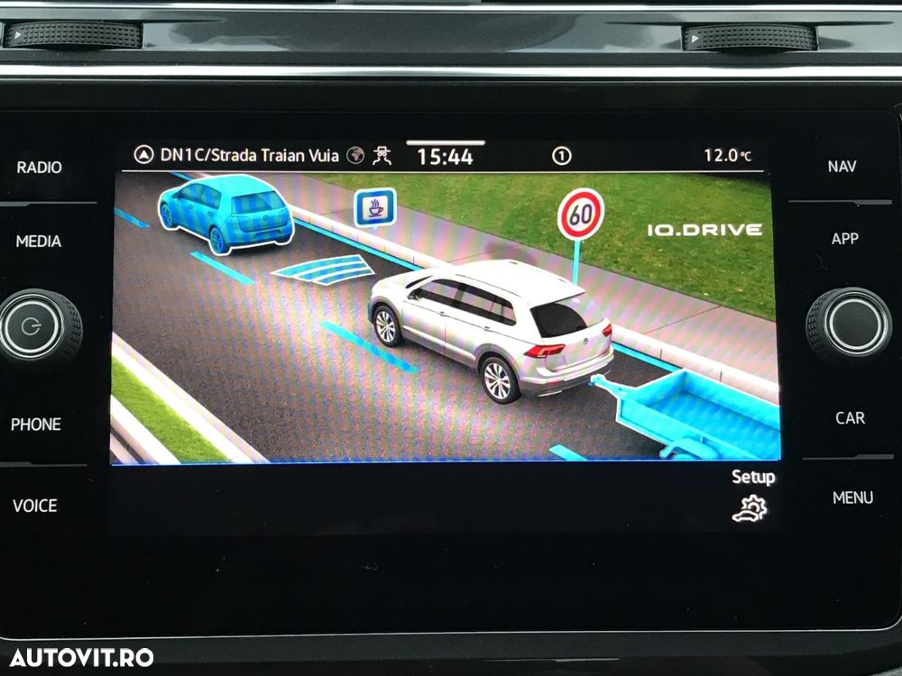 Volkswagen Tiguan 2.0 TDI DSG Life - 29