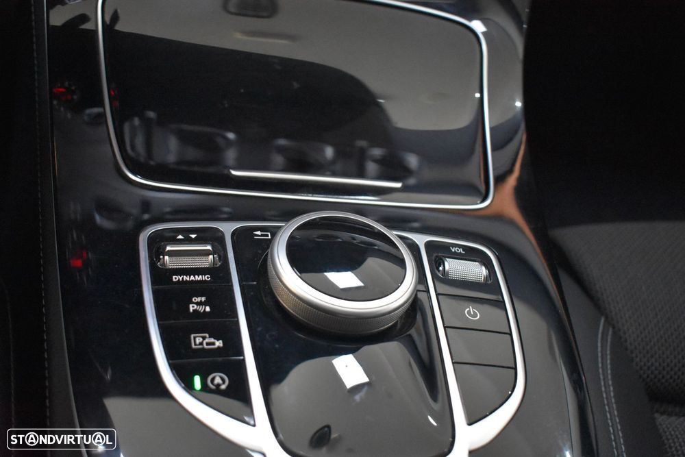Mercedes-Benz E 220 d Avantgarde - 32