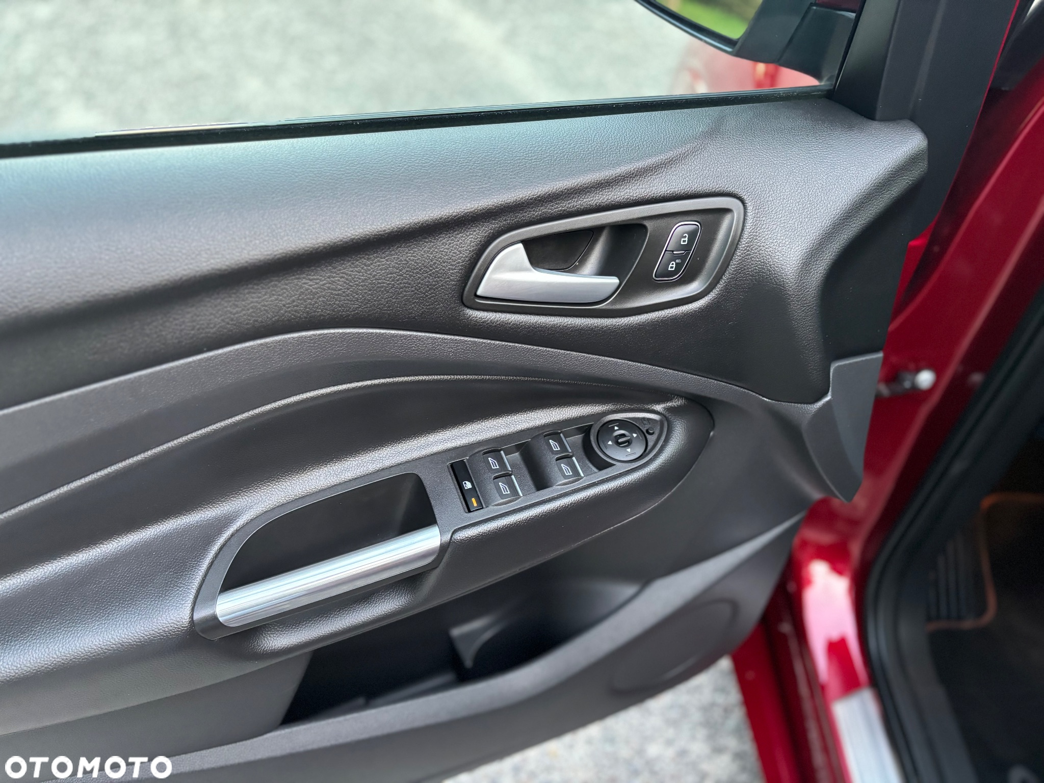 Ford Kuga - 8