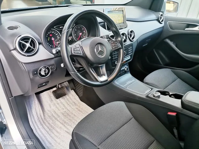 Mercedes-Benz B 180 d Style Aut. - 6