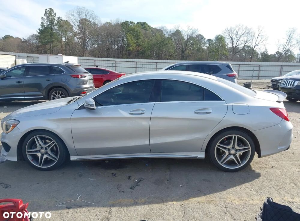 Mercedes-Benz CLA 250 4-Matic - 7