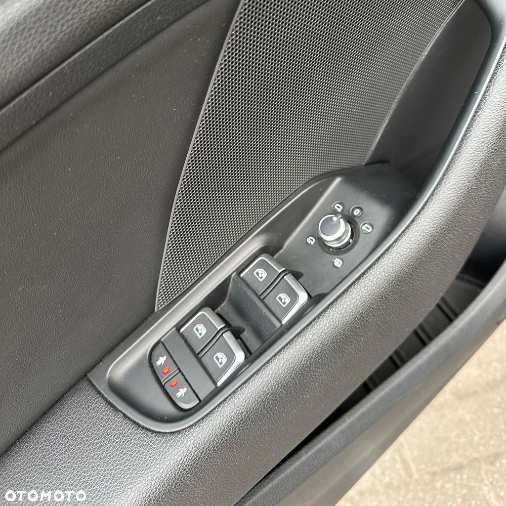 Audi A3 Sportback 35 TDI S tronic - 13