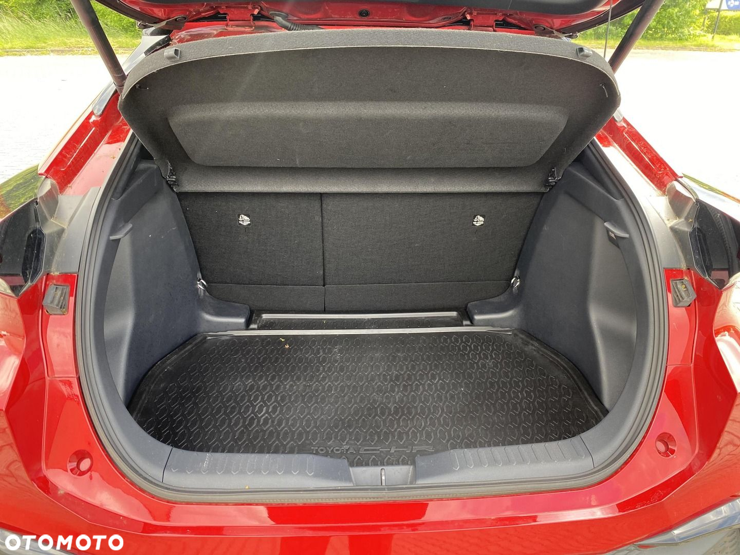 Toyota C-HR - 11
