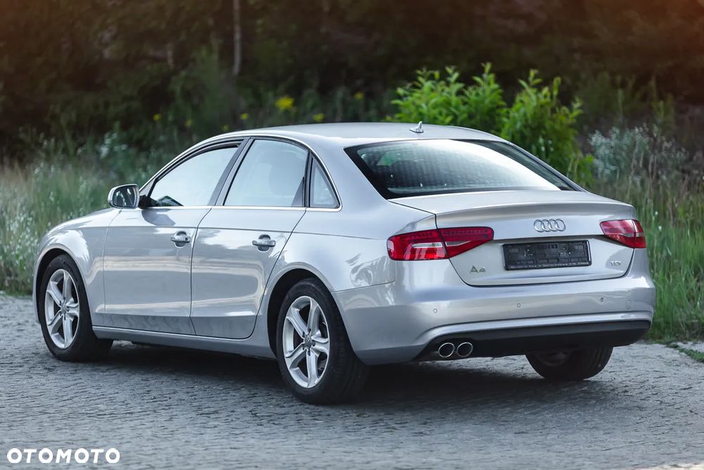 Audi A4 Limousine 2.0 TDI DPF Ambiente - 12