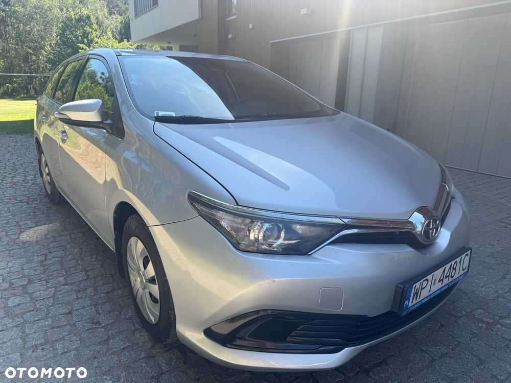 Toyota Auris 1.6 Active - 9