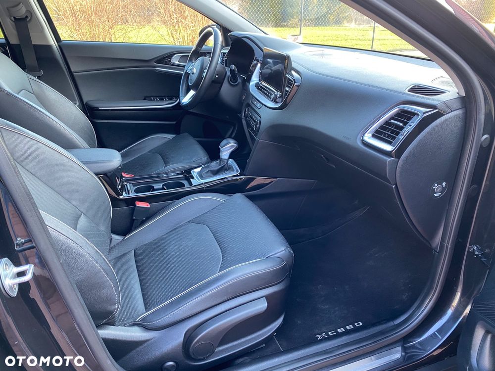 Kia XCeed 1.6 T-GDI OPF DCT7 PLATINUM - 12