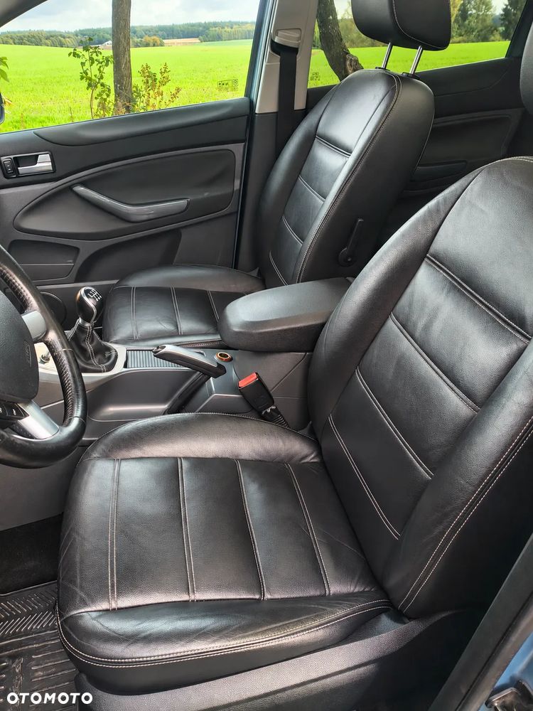 Ford Kuga - 6