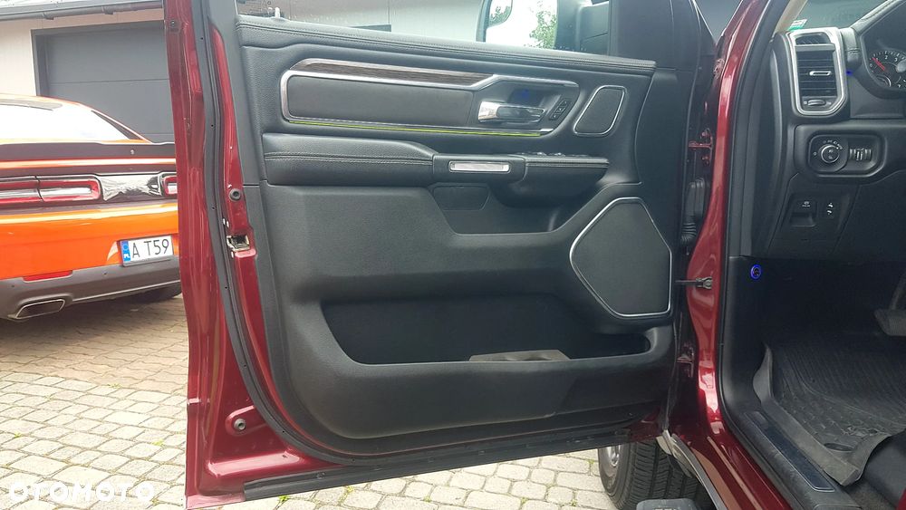 RAM 1500 Crew Cab Laramie - 19