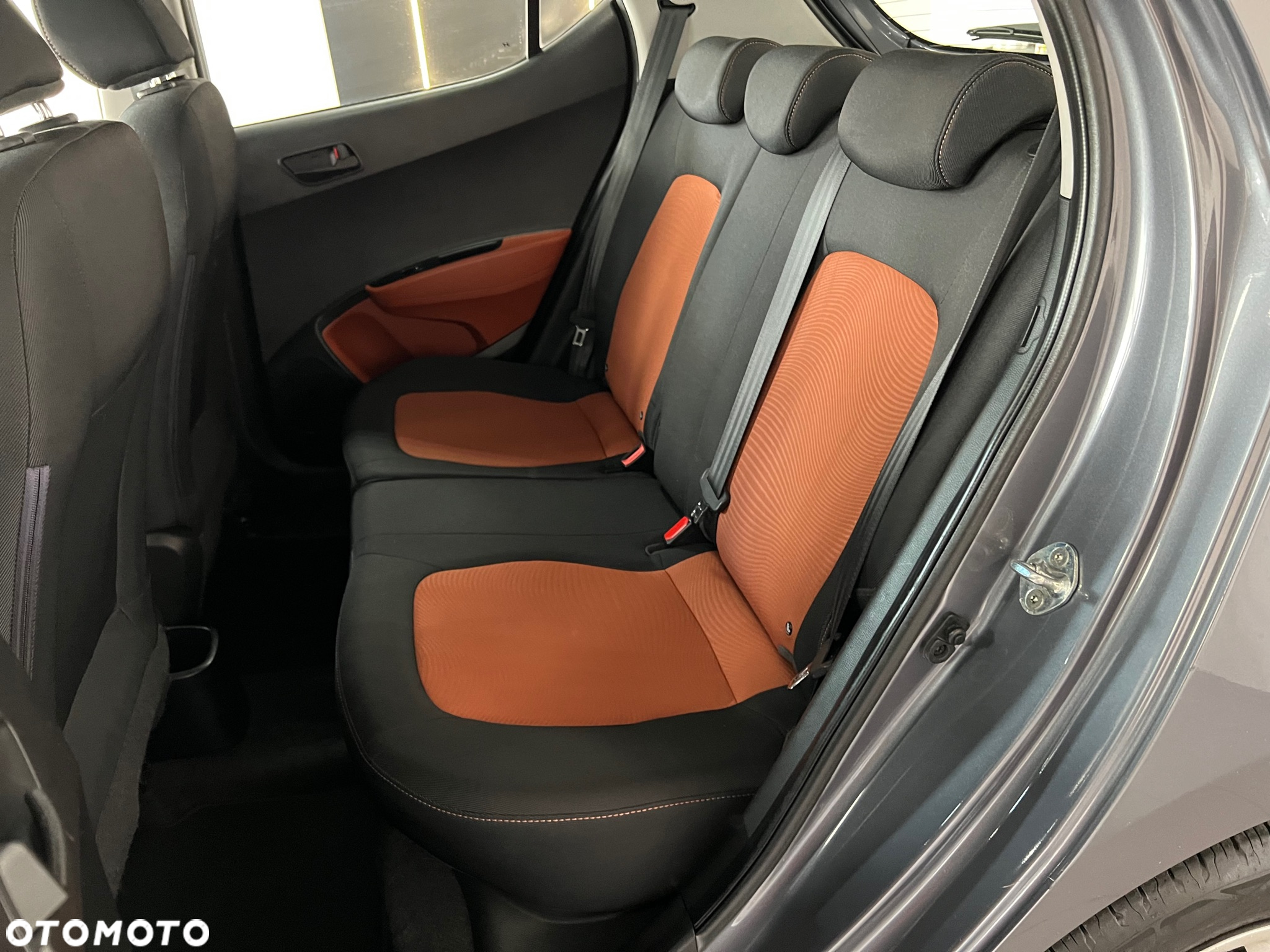 Hyundai i10 - 24