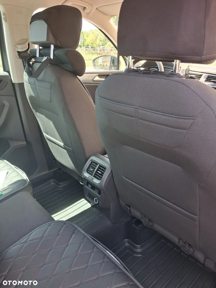 Volkswagen Tiguan - 9