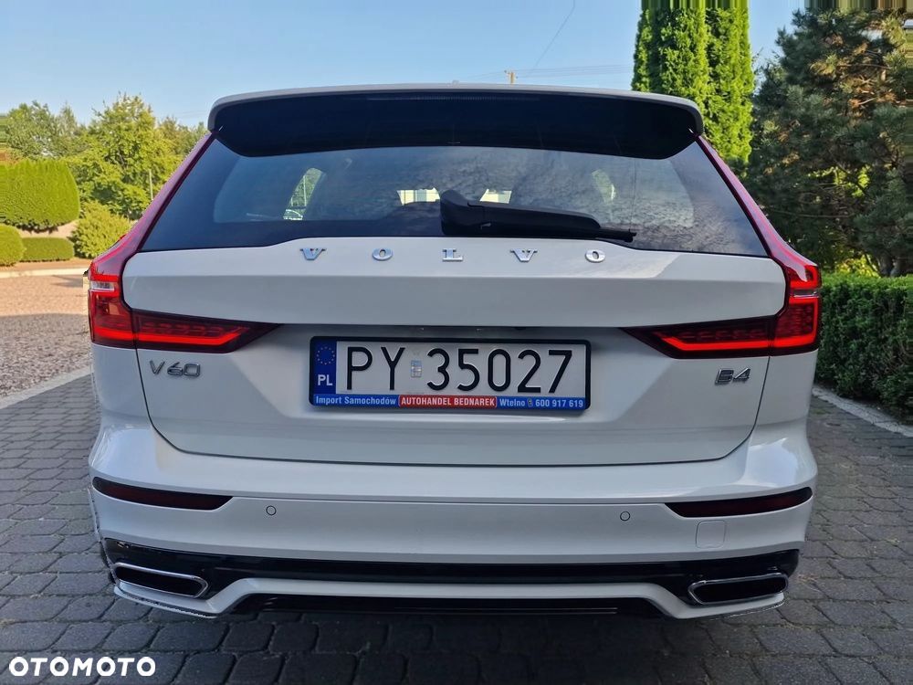 Volvo V60 B4 D Plus Dark - 8