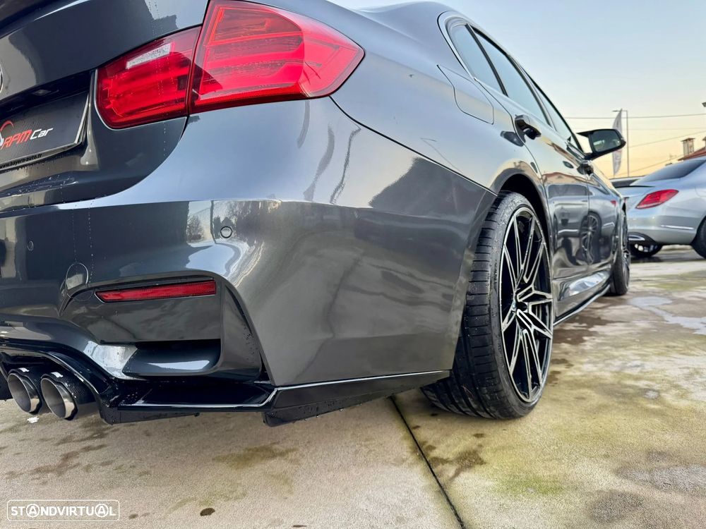 BMW 320 d Pack M - 14