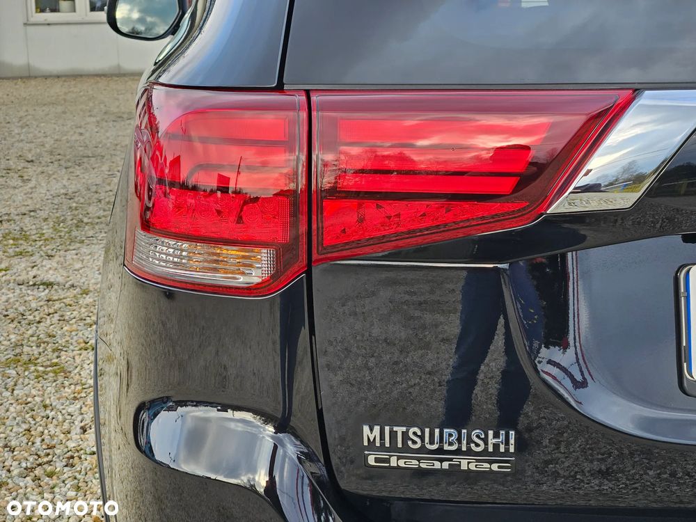 Mitsubishi Outlander 2.0 City Style 2WD - 17