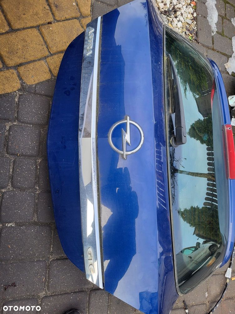 Tylna klapa bagażnika opel astra h gtc  lakier  z 21b - 2