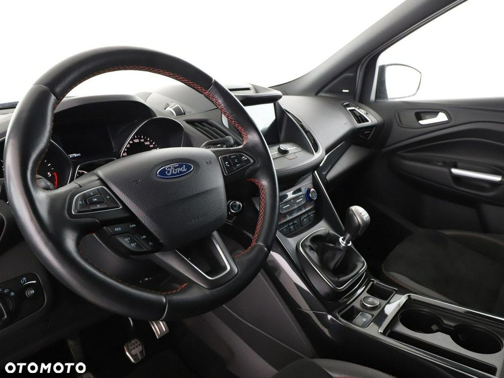 Ford Kuga 2.0 TDCi 4x4 ST-Line - 15