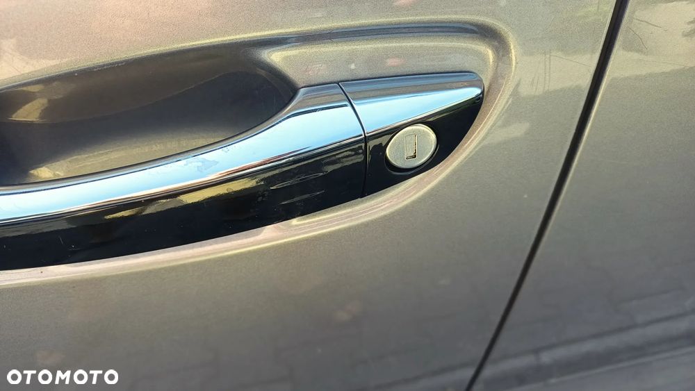 Citroën C4 Picasso BlueHDi 150 SHINE - 10