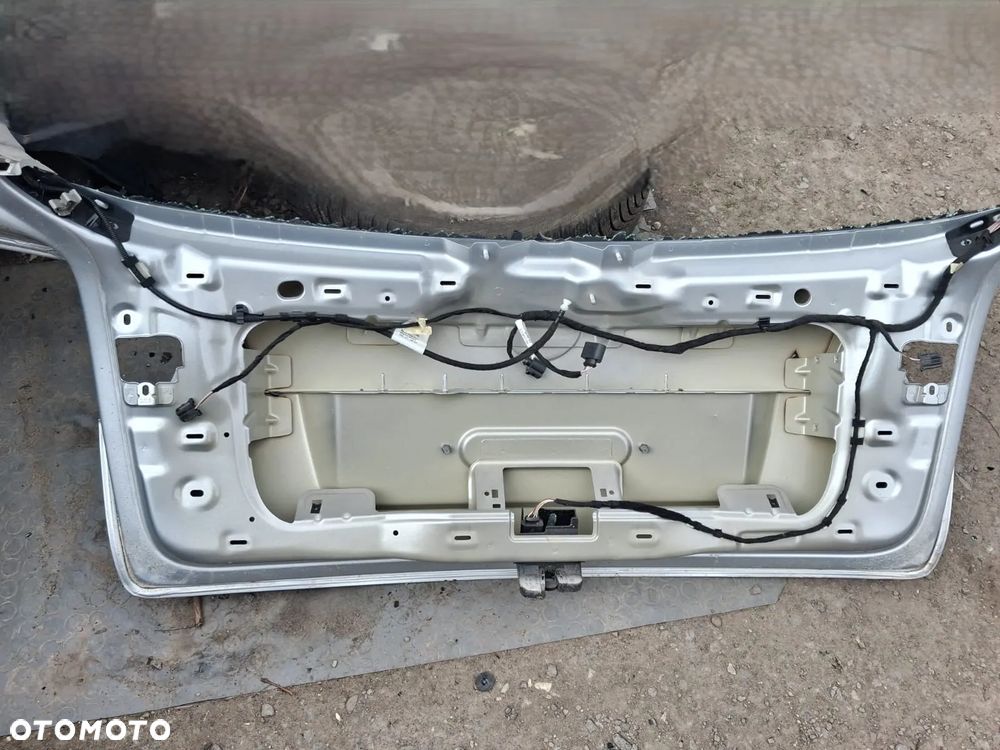 Klapa bagażnika VW GOLF V PLUS  srebrna   ITALIA!  OE - 2
