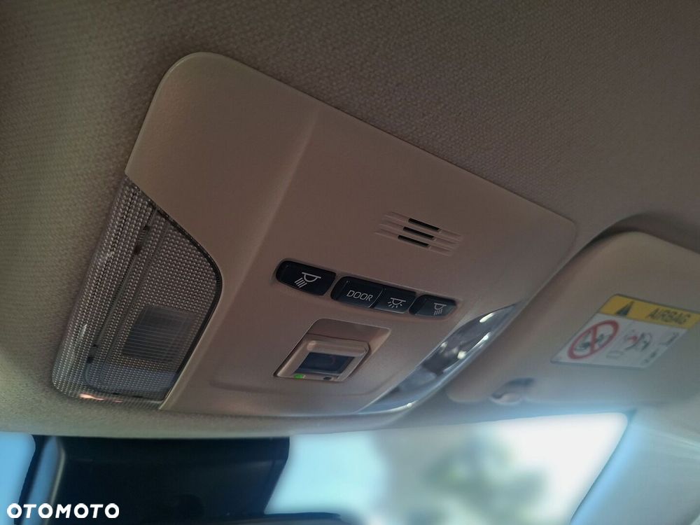 Toyota Corolla - 27