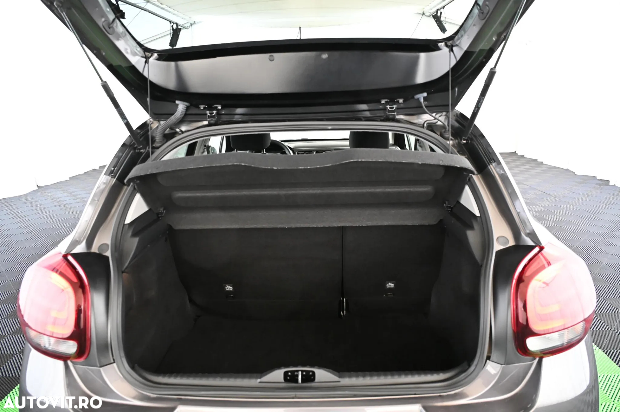 Citroën C3 Pure Tech 110 S&S SHINE - 38