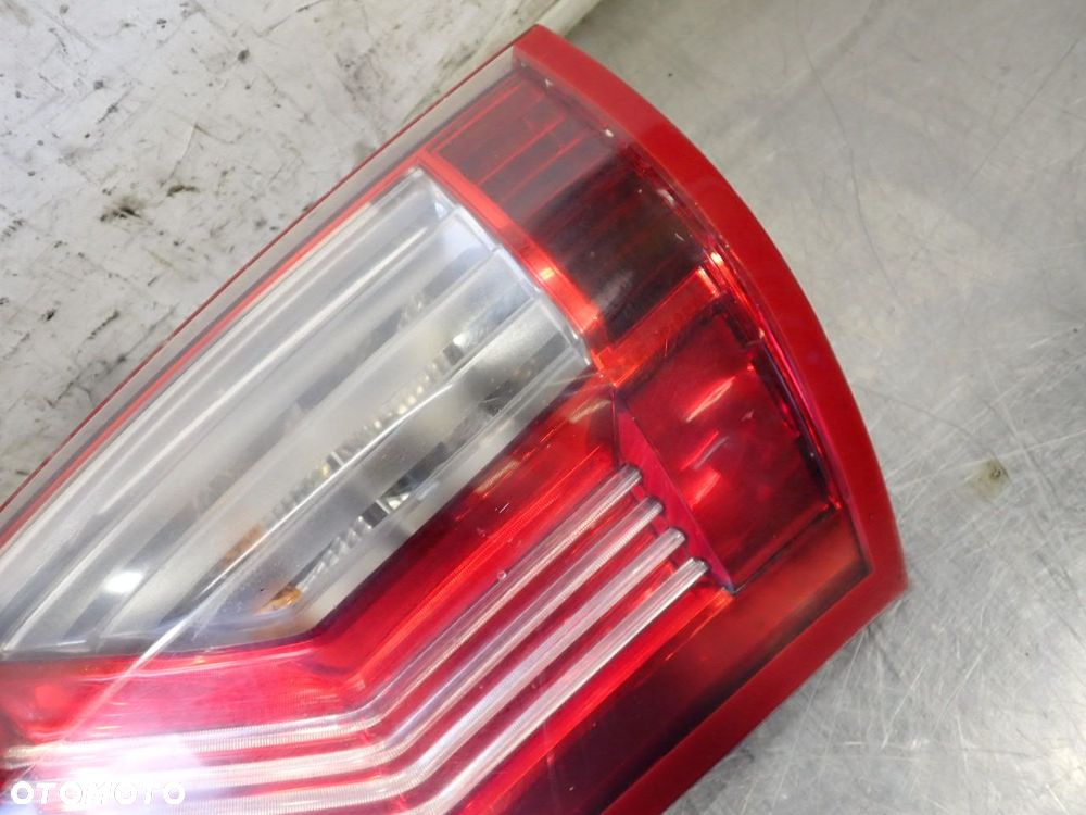 LAMPA LEWA TYLNA CITROEN C4 PICASSO LIFT 1.6HDI - 2