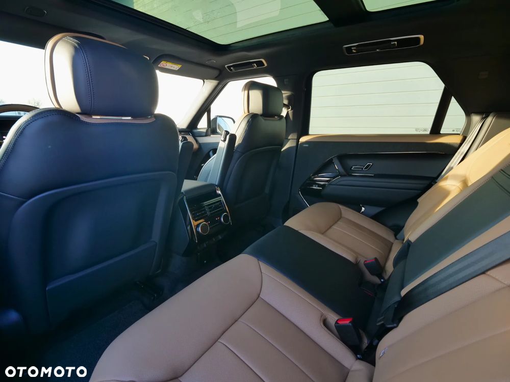 Land Rover Range Rover Sport S 3.0 D300 mHEV Dynamic HSE - 32