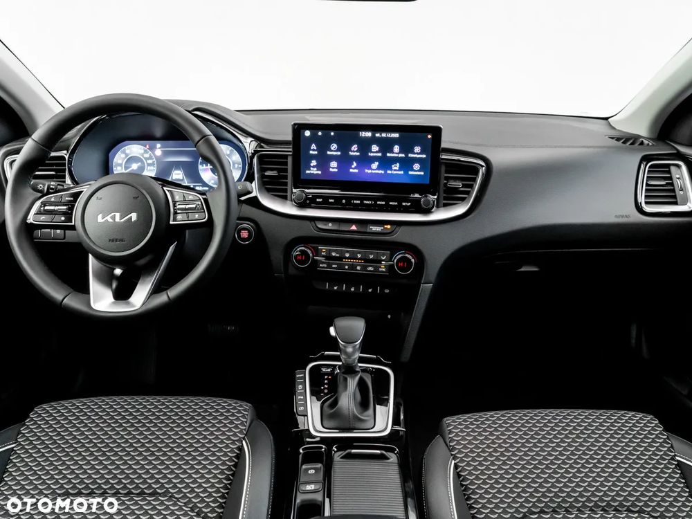 Kia XCeed 1.5 T-GDI Business Line DCT - 31
