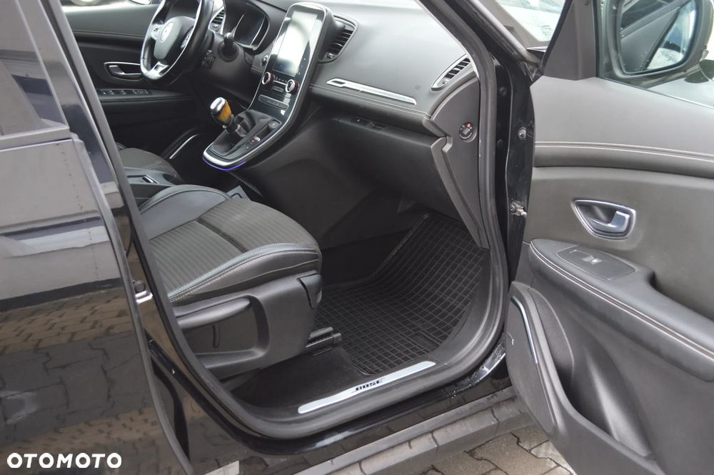 Renault Scenic - 13