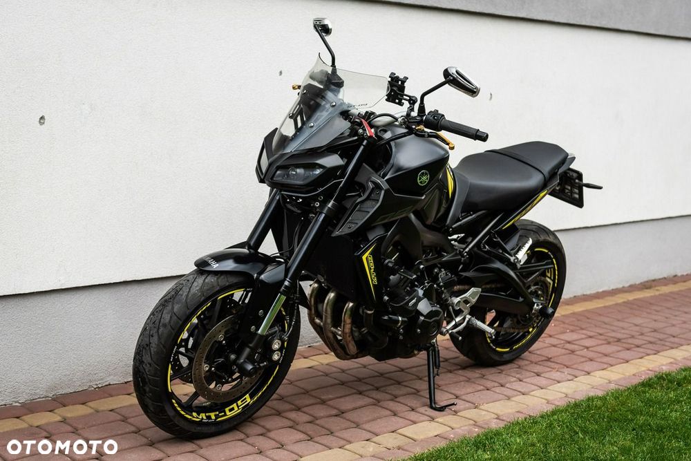 Yamaha MT - 7