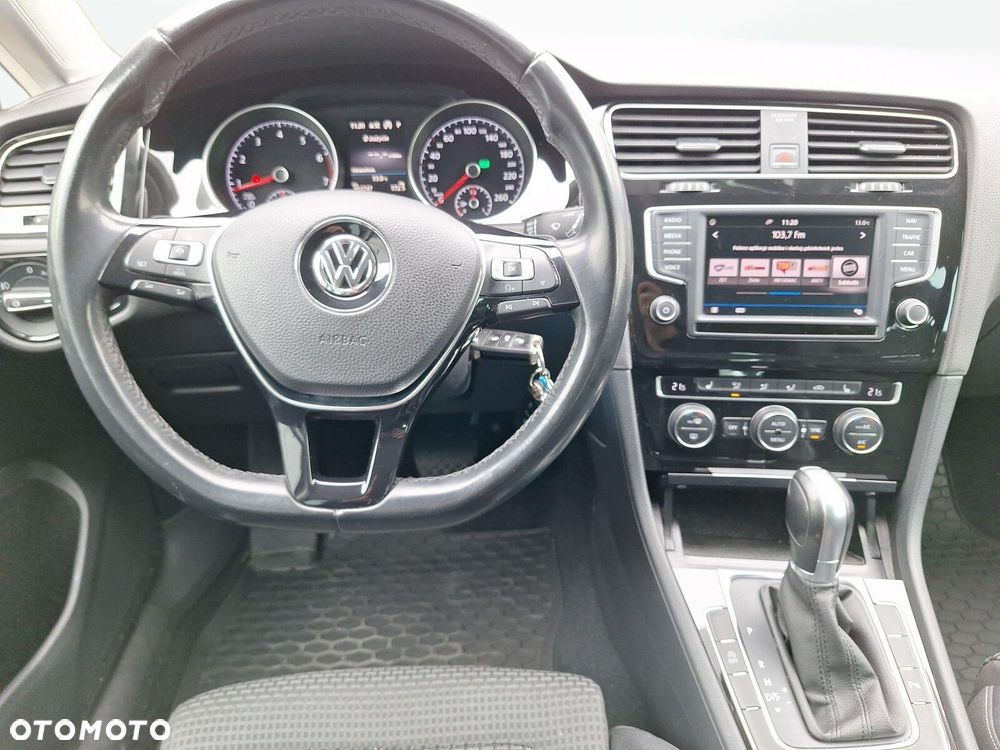 Volkswagen Golf 1.4 TSI BMT Highline DSG - 16