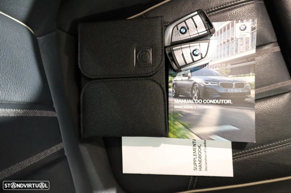 BMW 520 d Pack Desportivo M Auto - 60