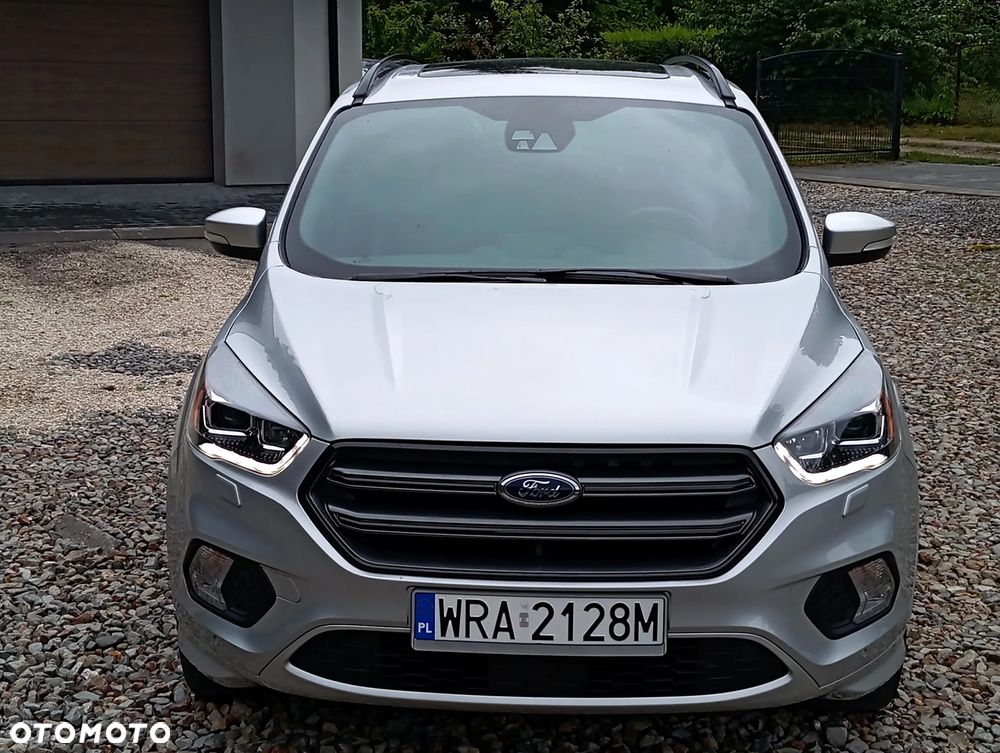 Ford Kuga 2.0 TDCi 4x4 ST-Line - 23