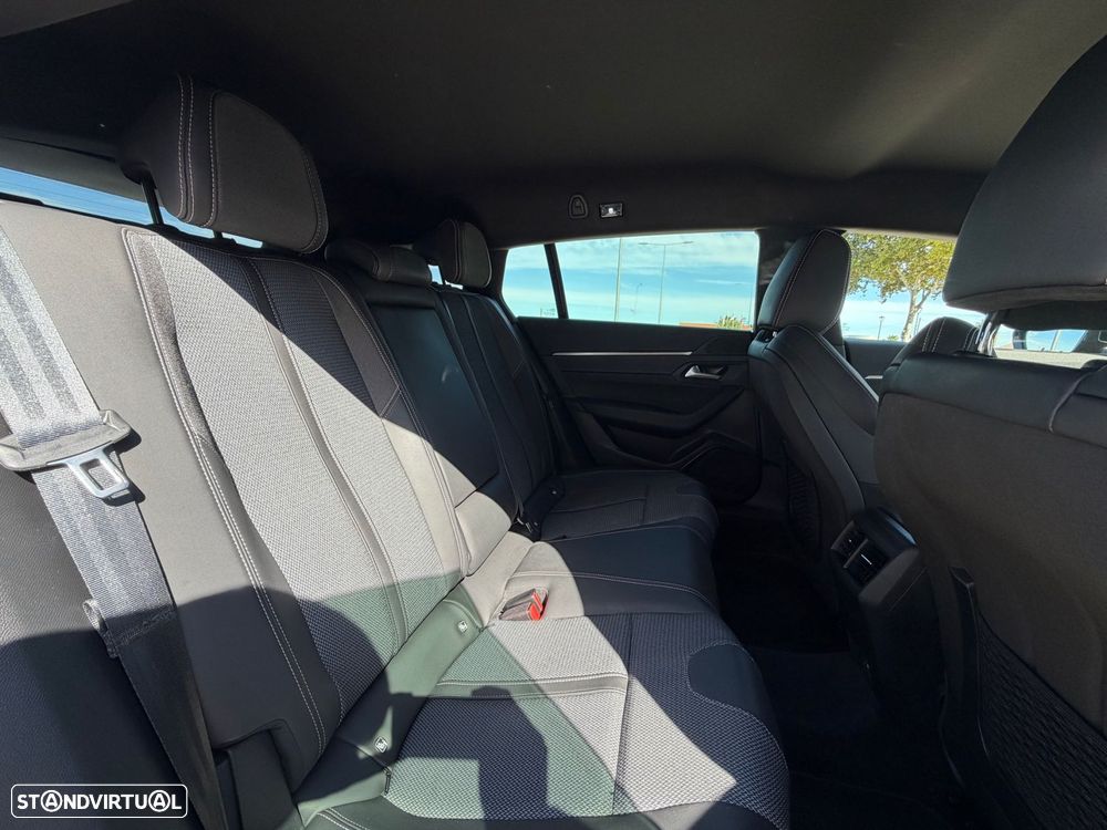 Peugeot 508 SW 1.6 Hybrid Allure e-EAT8 - 44