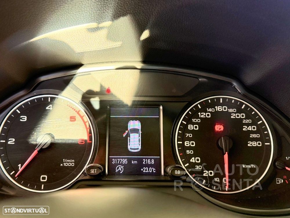 Audi Q5 2.0 TDI S-line - 11