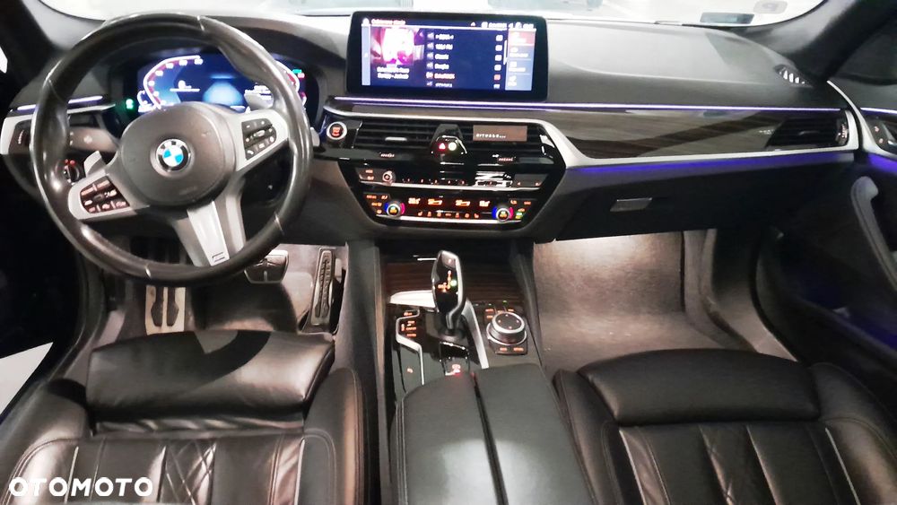 BMW Seria 5 540d xDrive mHEV M Sport sport - 7