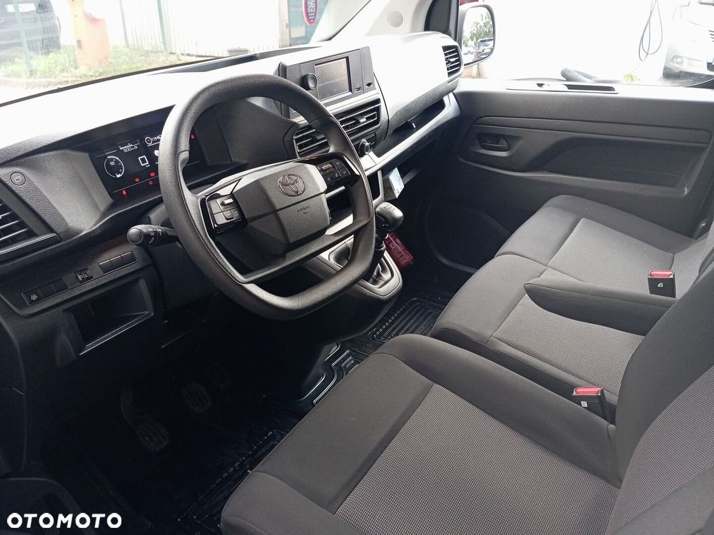 Toyota PROACE - 10