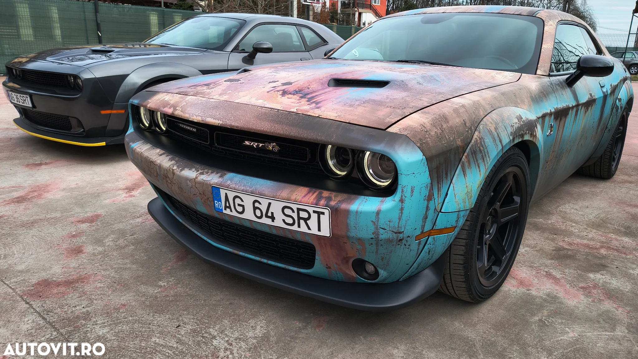 Dodge Challenger - 4