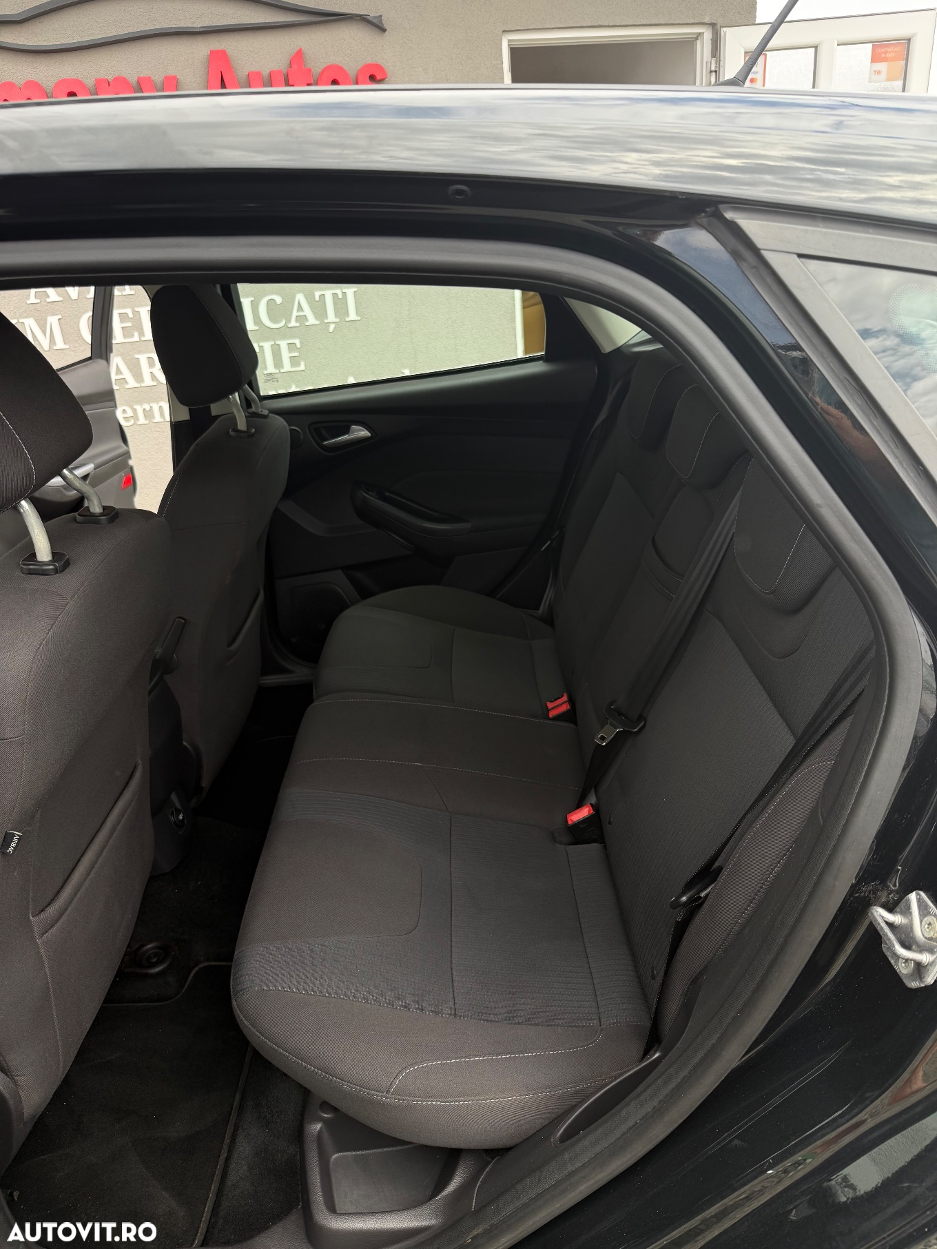 Ford Focus 1.6 TDCi DPF Start-Stopp-System Champions Edition - 9