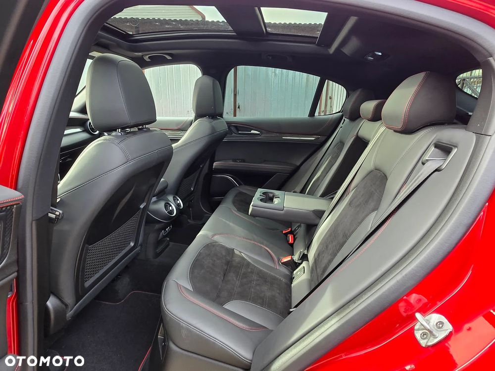 Alfa Romeo Stelvio 2.9 V6 Bi-Turbo Quadrifoglio Q4 - 25