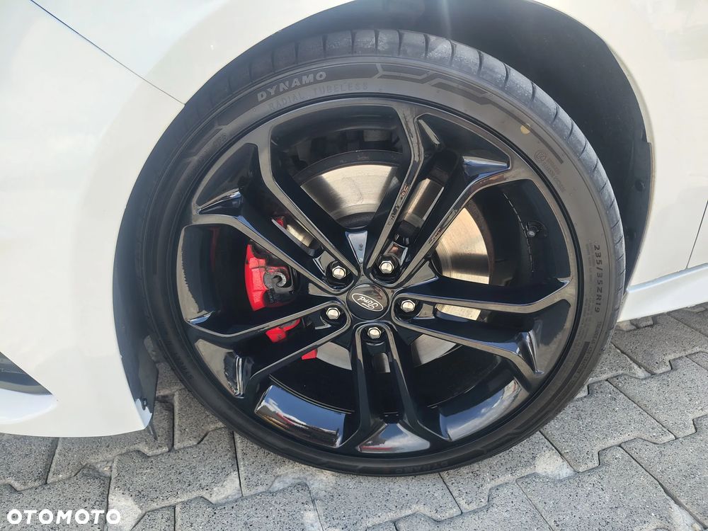 Ford Focus ST - 9