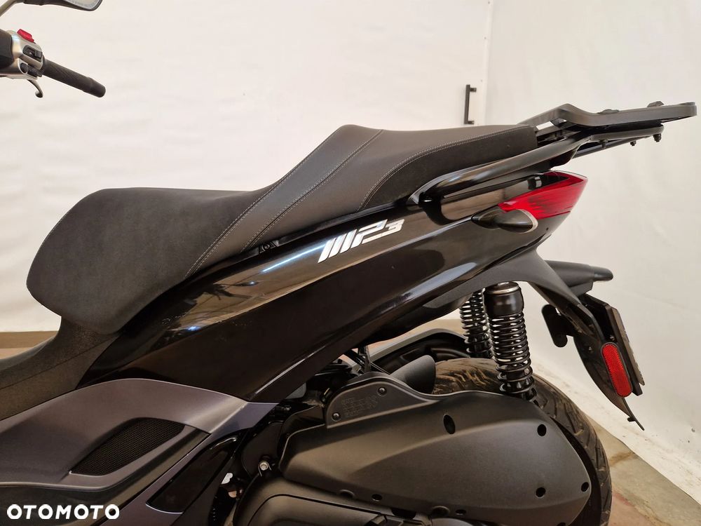 Piaggio MP-3 - 30
