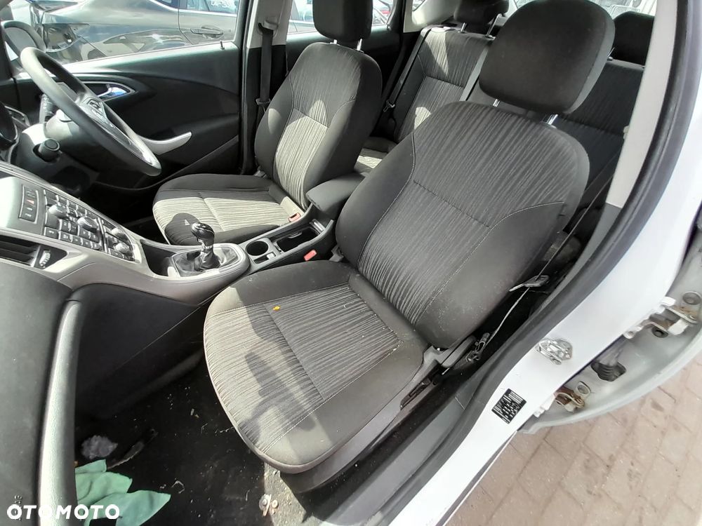 OPEL ASTRA J FOTELE KANAPA KOMPLET WERSJA AGNIELSKA MATERIAŁ FOTELA - 1