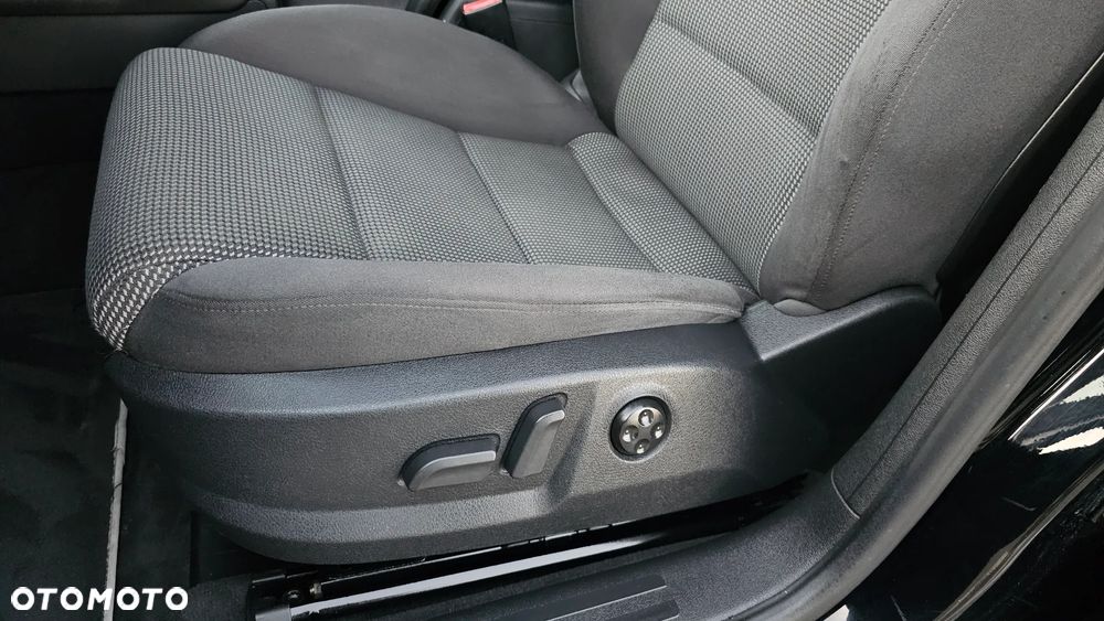 Audi A3 Sportback 2.0 TDI DPF S line Sportpaket (plus) - 11
