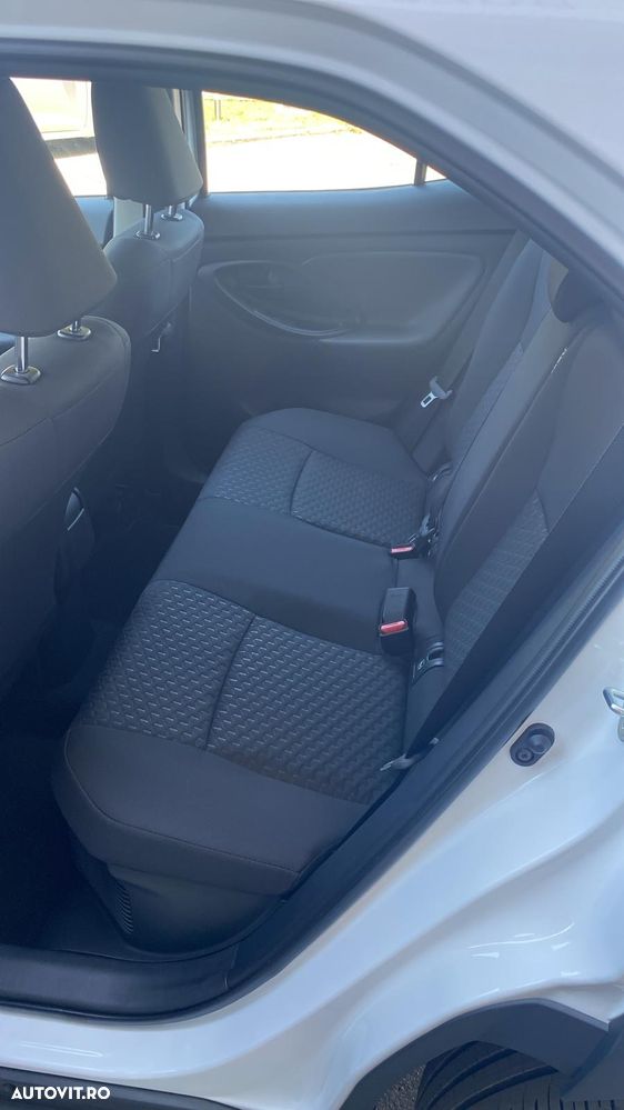 Toyota Yaris Cross 1.5 VVT-i HSD 4x2 Active - 13