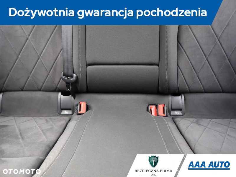 Volkswagen Golf - 11