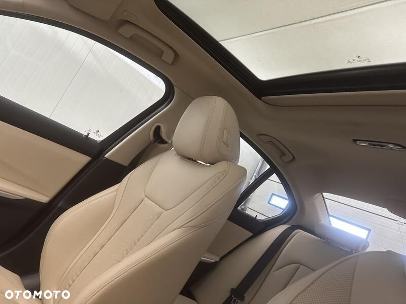 BMW Seria 3 320i - 19